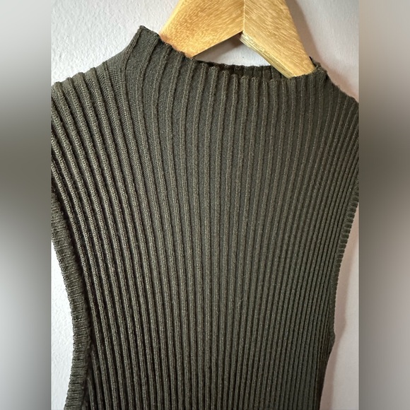 Green dress size M. Great condition - Picture 1 of 4